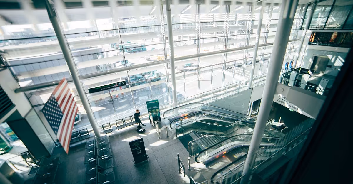Aena: el tráfico de pasajeros crece un 3.7% en el primer semestre de 2026